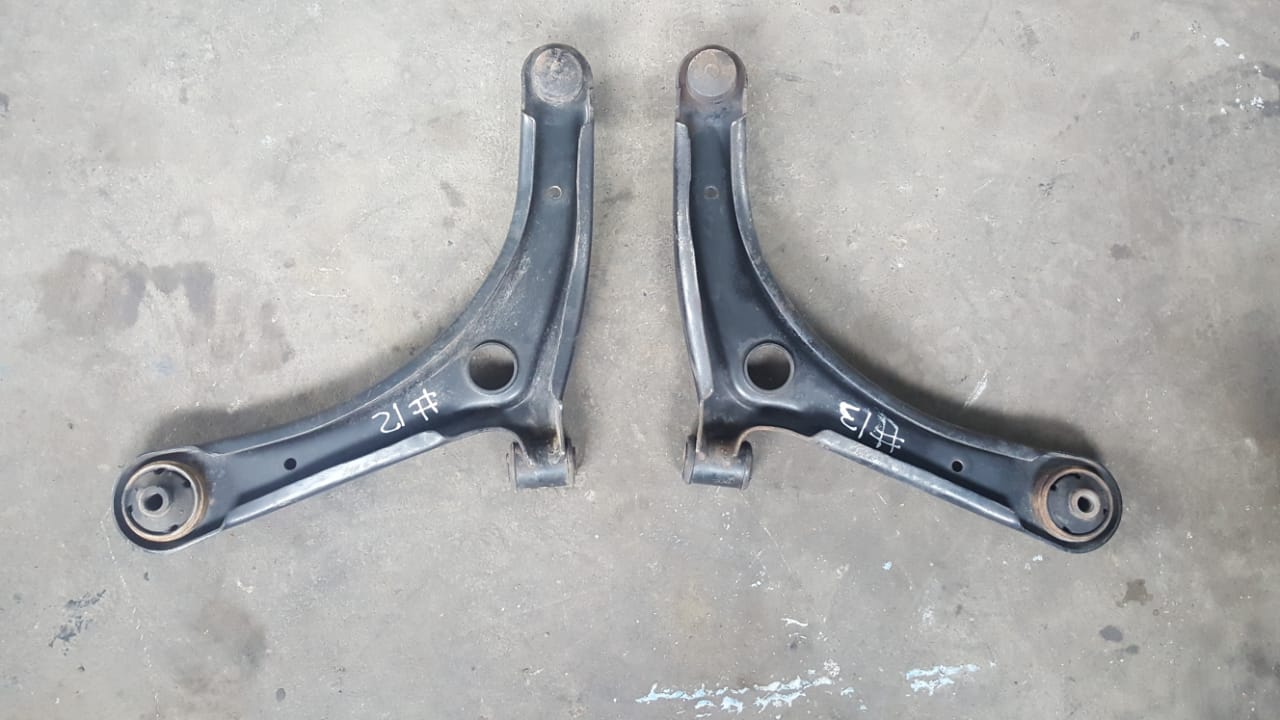 BANDEJAS DELANTERAS JEEP PATRIOT 2007 AL 2018